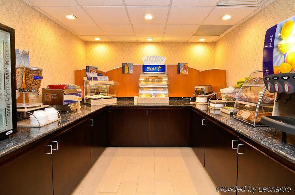 Holiday Inn Express Atlanta-Stone Mountain By Ihg Buitenkant foto